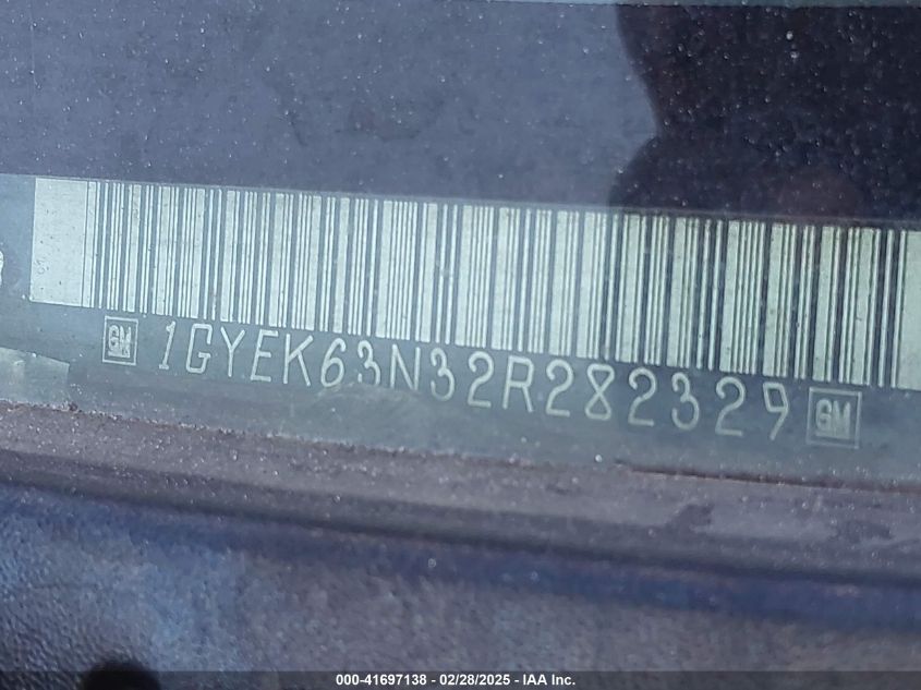 2002 Cadillac Escalade Standard VIN: 1GYEK63N32R282329 Lot: 41697138