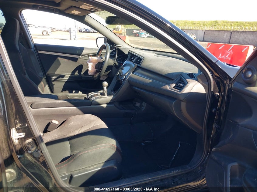2018 HONDA CIVIC VIN: 2HGFC1E59JH708967
