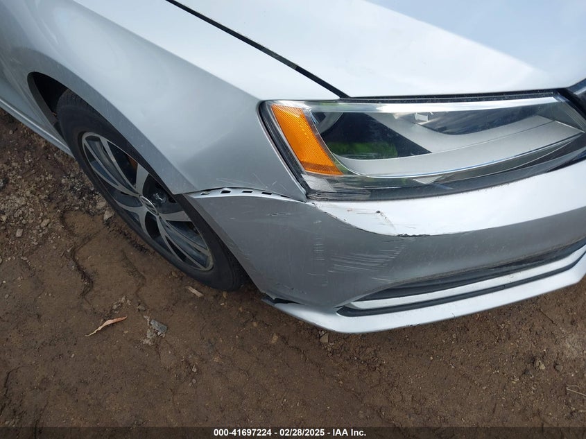 2015 VOLKSWAGEN JETTA VIN: 3VWD17AJ3FM202686