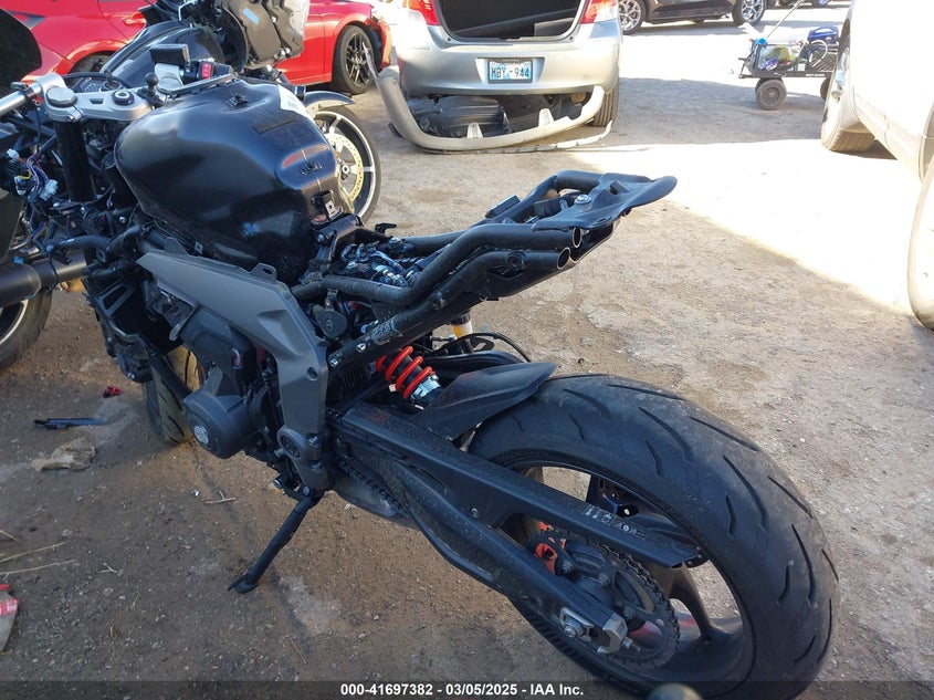 2025 TRIUMPH MOTORCYCLE DAYTONA auction photo 3