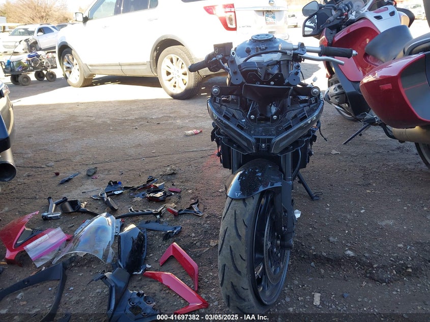 2025 TRIUMPH MOTORCYCLE DAYTONA auction photo 5