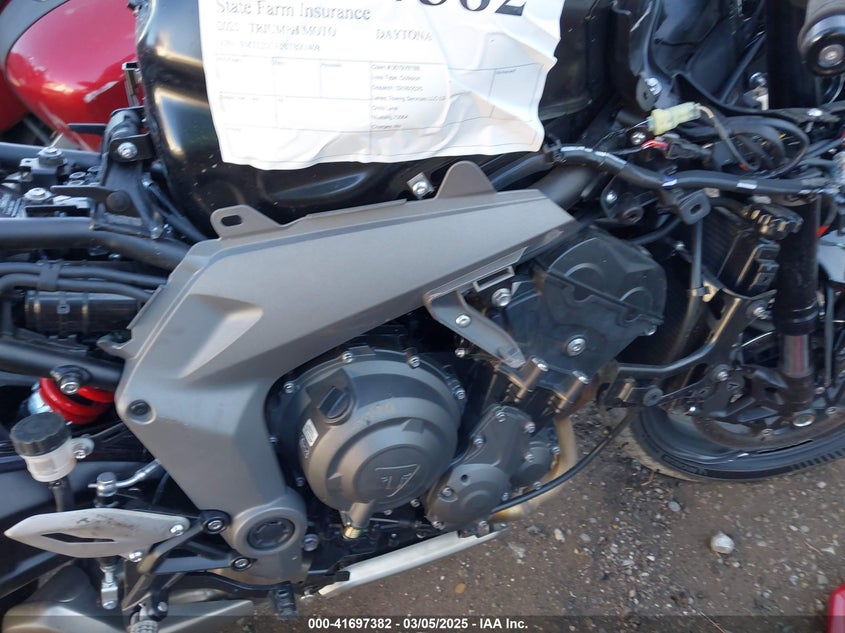 2025 TRIUMPH MOTORCYCLE DAYTONA auction photo 8