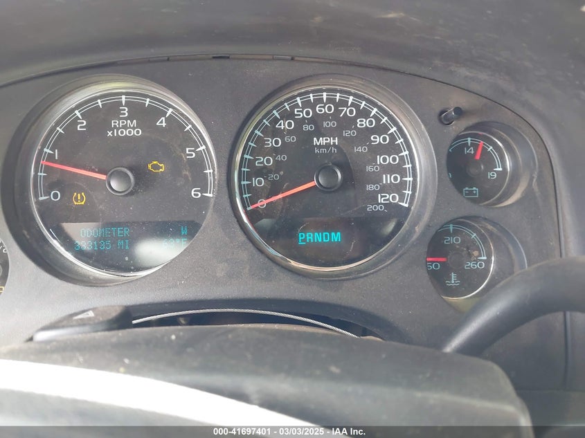 2010 CHEVROLET SUBURBAN 1500 VIN: 1GNUCHE01AR174986