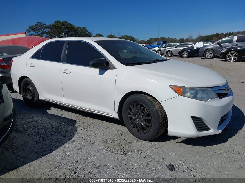2014 TOYOTA CAMRY HYBRID VIN: 4T1BD1FK5EU119041