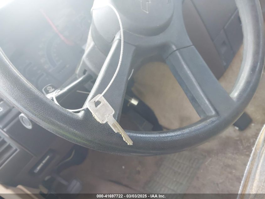 1987 Chevrolet Astro VIN: 1GNDM15Z2HB186277 Lot: 41697722