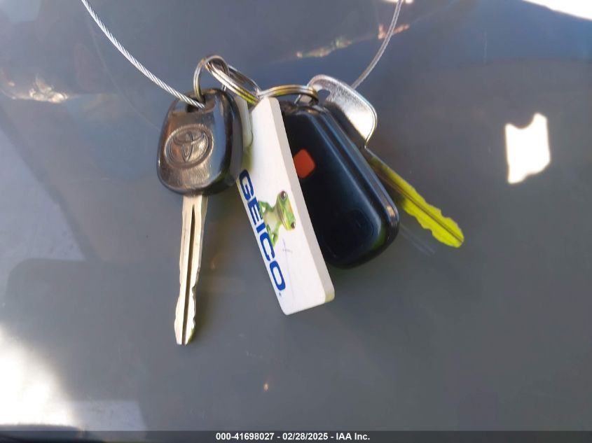 2002 Toyota Camry Solara Sle V6 VIN: 2T1FF28P02C566318 Lot: 41698027