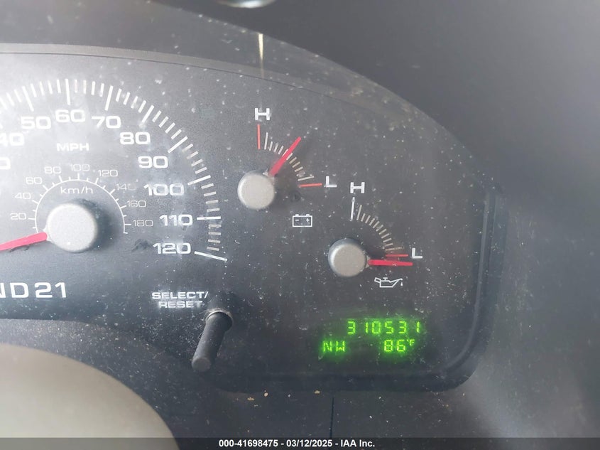 2004 Ford Expedition Xlt VIN: 1FMRU15W24LB46222 Lot: 41698475