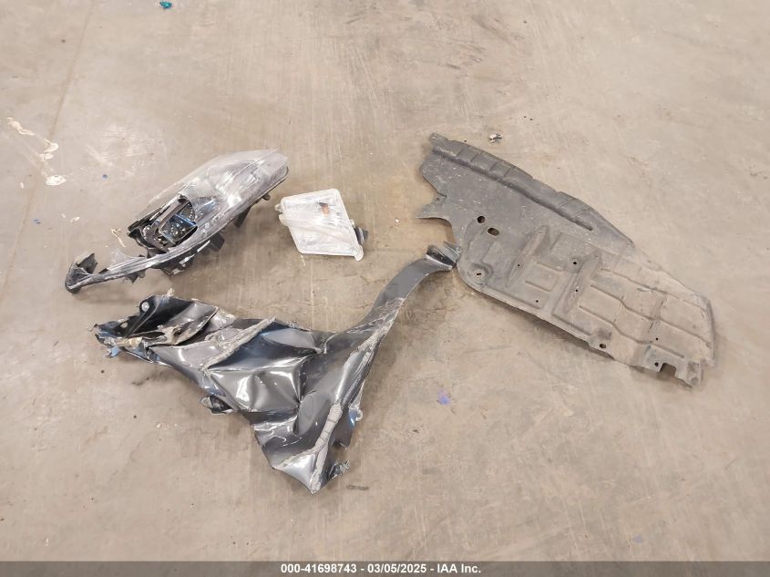 2017 Toyota Avalon Hybrid Xle Premium VIN: 4T1BD1EB5HU057582 Lot: 41698743