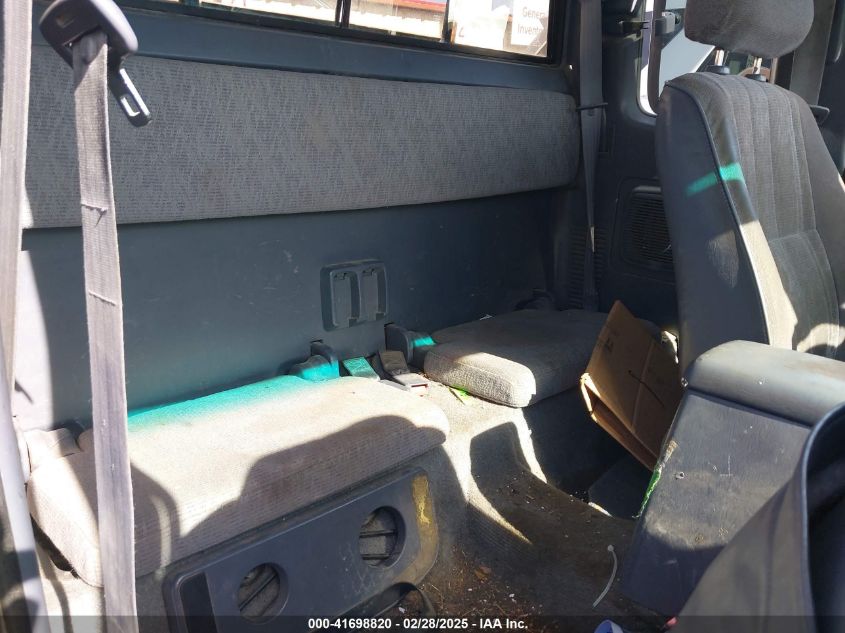 1999 Toyota Tacoma VIN: 4TAWN72N4XZ458915 Lot: 41698820