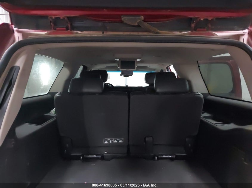 2013 CHEVROLET SUBURBAN 1500 VIN: 1GNSKJE76DR222890