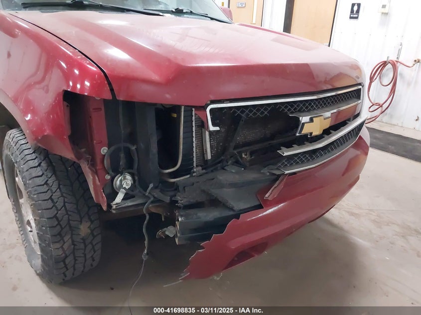 2013 CHEVROLET SUBURBAN 1500 VIN: 1GNSKJE76DR222890