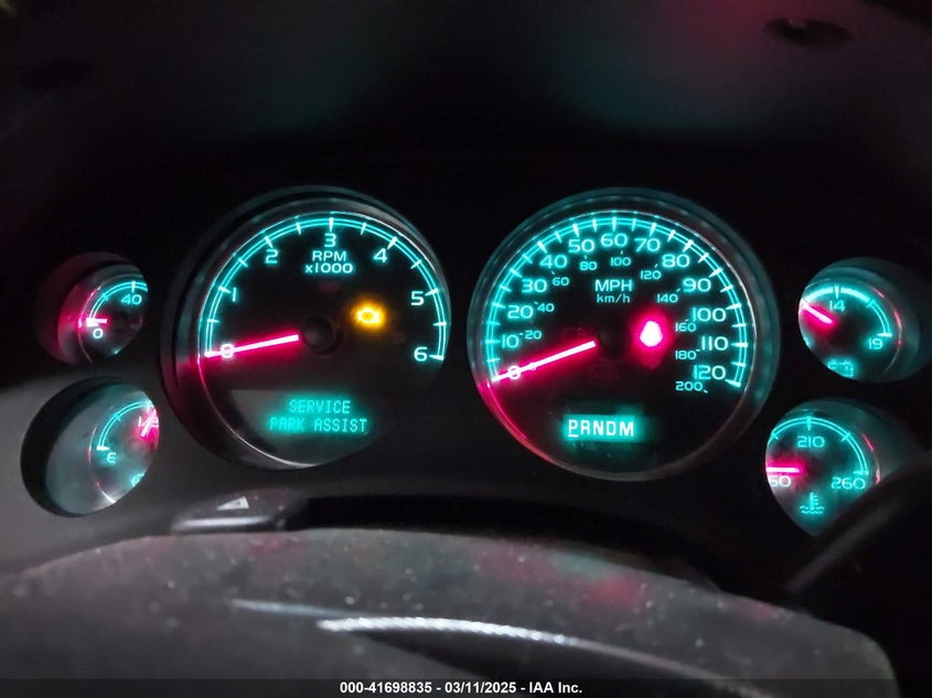 2013 CHEVROLET SUBURBAN 1500 VIN: 1GNSKJE76DR222890