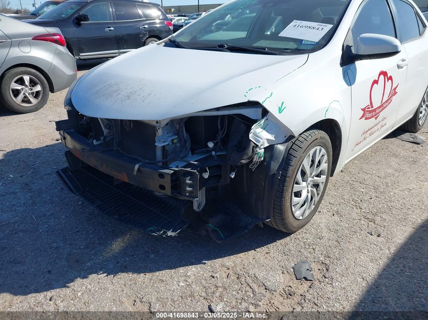 2018 TOYOTA COROLLA LE - 5YFBURHE7JP750469