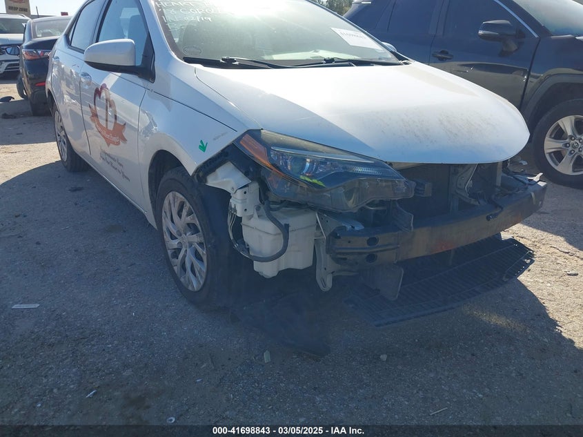 2018 TOYOTA COROLLA LE - 5YFBURHE7JP750469