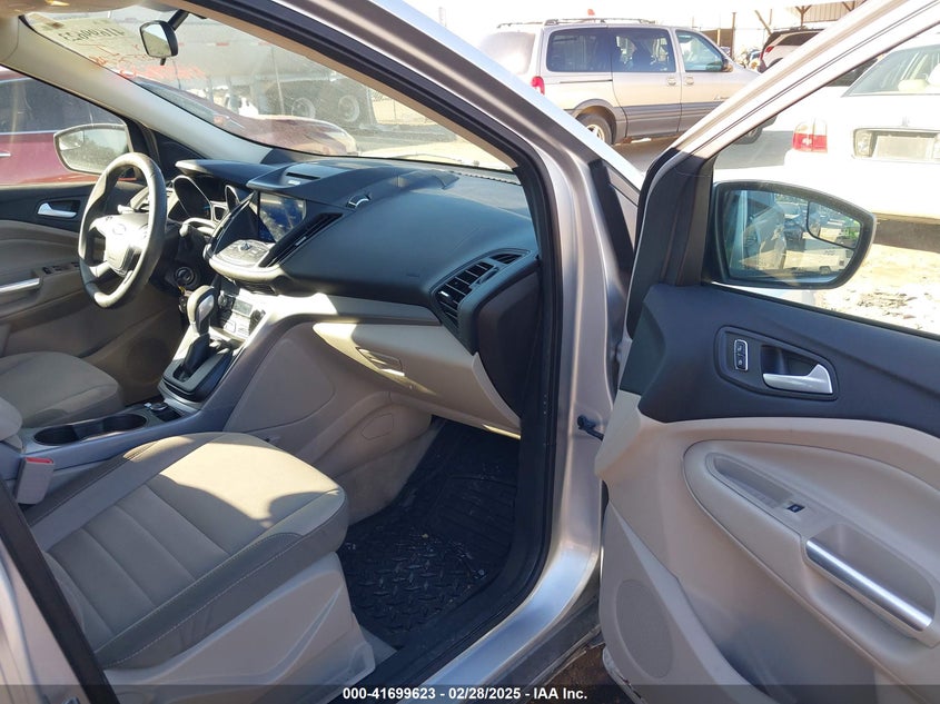 2016 FORD ESCAPE VIN: 1FMCU0GX5GUB43786