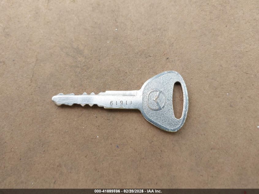 1998 Mazda Miata VIN: 0000000NB8C105338 Lot: 41699736