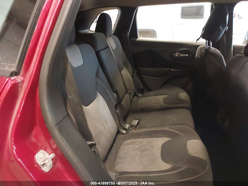 2015 JEEP CHEROKEE VIN: 1C4PJMAB1FW708816