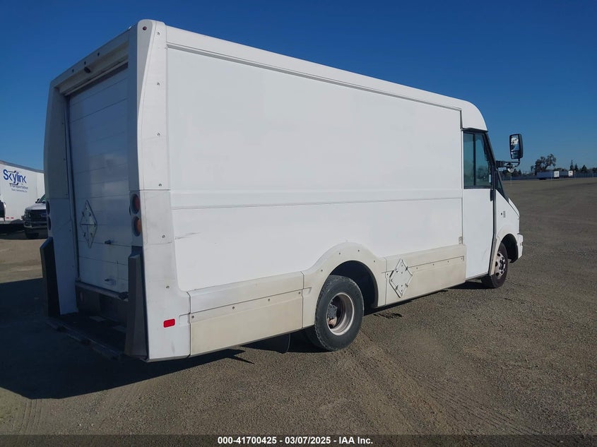 JALB4T176G7W00645 2016 ISUZU NPR photo no. 4