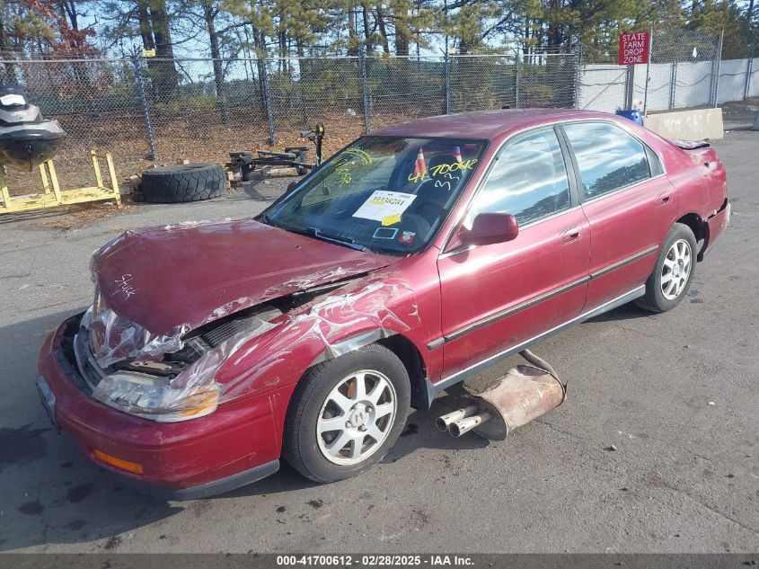1995 Honda Accord Lx VIN: 1HGCE6644SA021041 Lot: 41700612