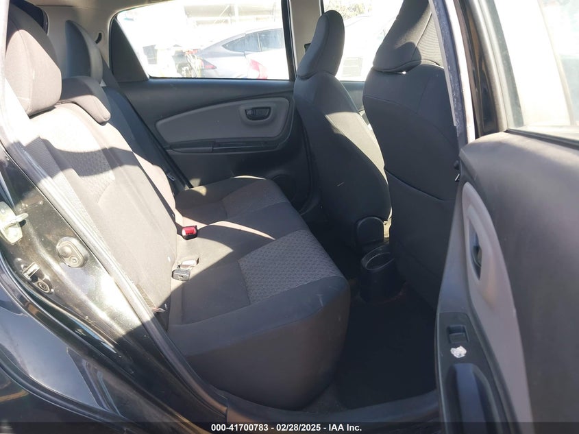 2015 TOYOTA YARIS VIN: VNKKTUD34FA038840