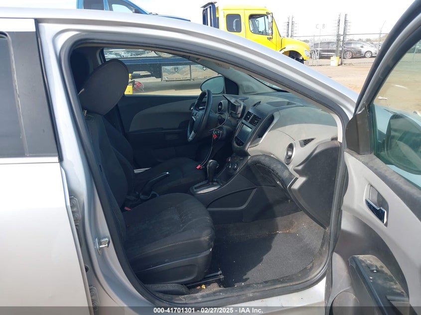 2016 CHEVROLET SONIC VIN: 1G1JC5SG4G4148571