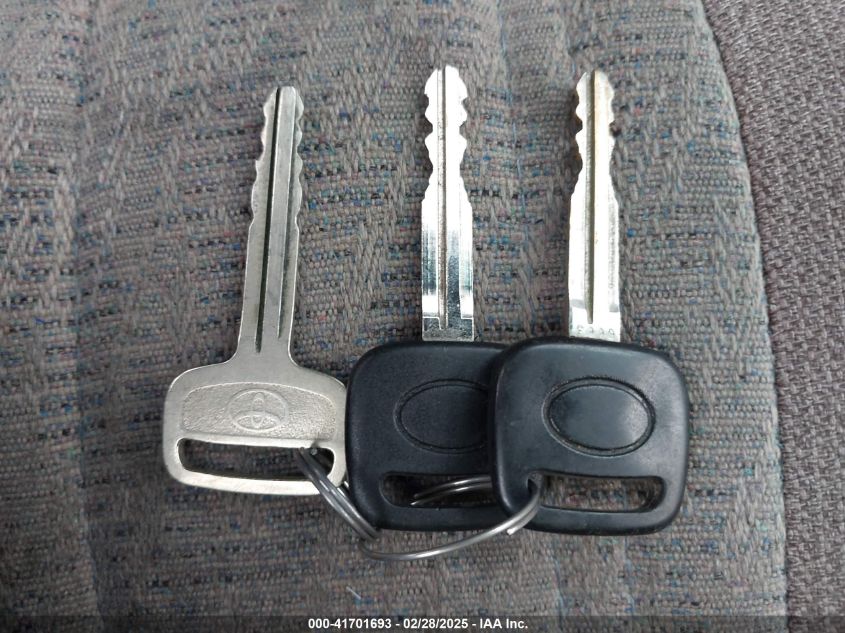 1998 Toyota Tacoma Base V6 VIN: 4TAVN52N1WZ051018 Lot: 41701693