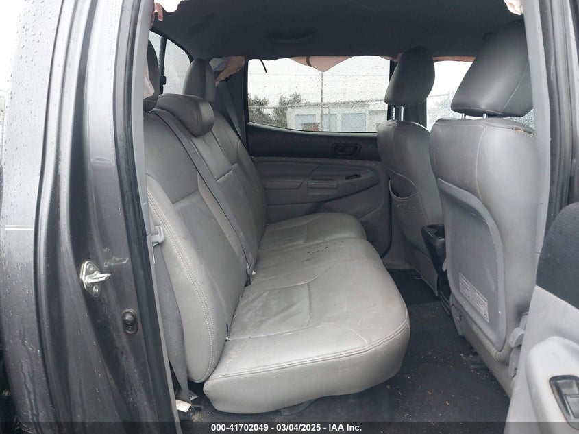 2015 TOYOTA TACOMA VIN: 5TFJU4GN3FX071081