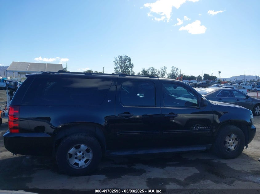 2014 CHEVROLET SUBURBAN 1500 VIN: 1GNSCJE08ER240230