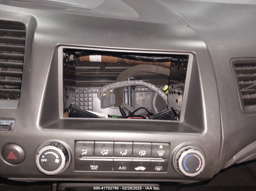 2008 HONDA CIVIC VIN: 1HGFA16578L016322