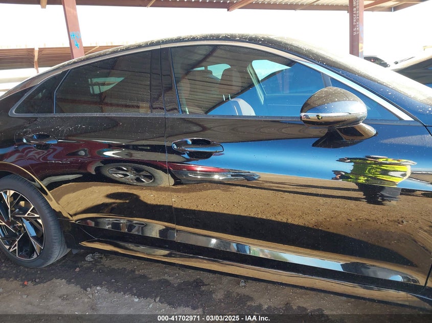 2025 KIA K5 VIN: KNAG64J74S5304760