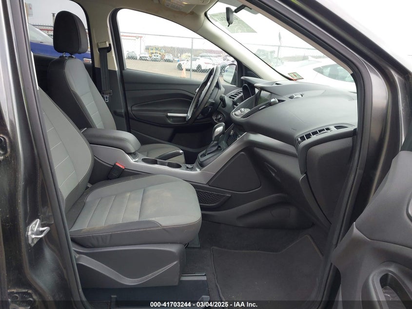 2016 FORD ESCAPE VIN: 1FMCU9GX3GUC17808