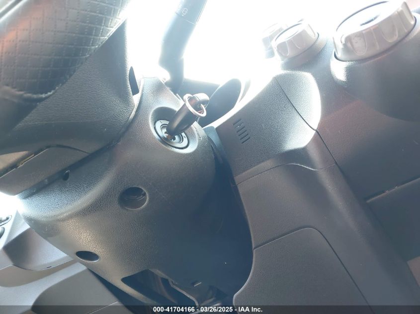 2010 Honda Fit VIN: JHMGE8H25AC015581 Lot: 41704166