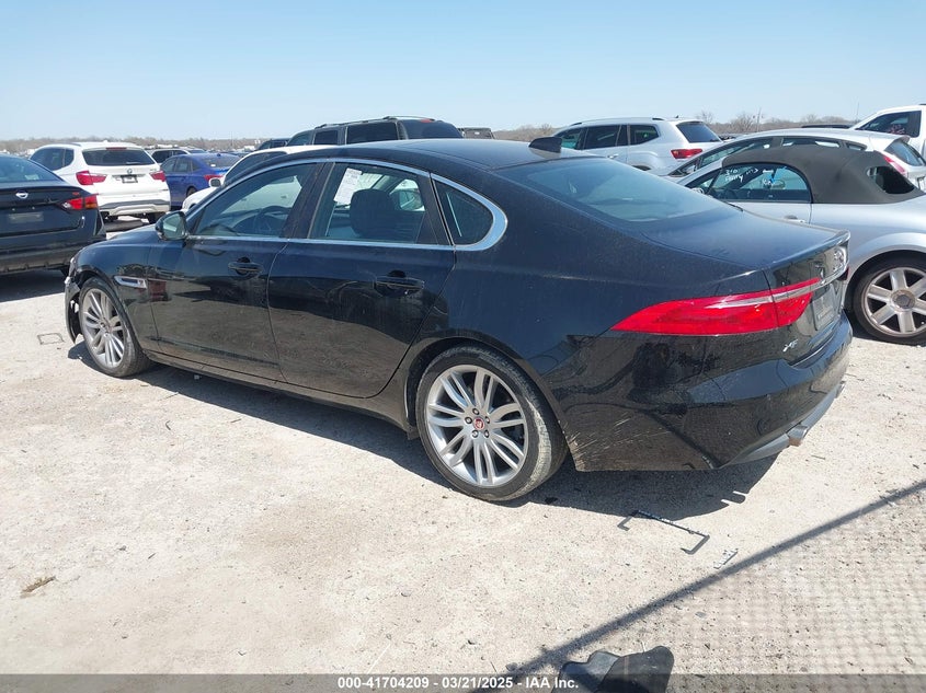 2016 JAGUAR XF VIN: SAJBE4BV8GCY02560