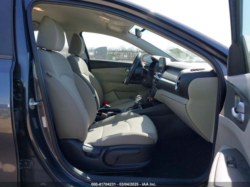 2019 KIA FORTE LXS - 3KPF24AD1KE113897