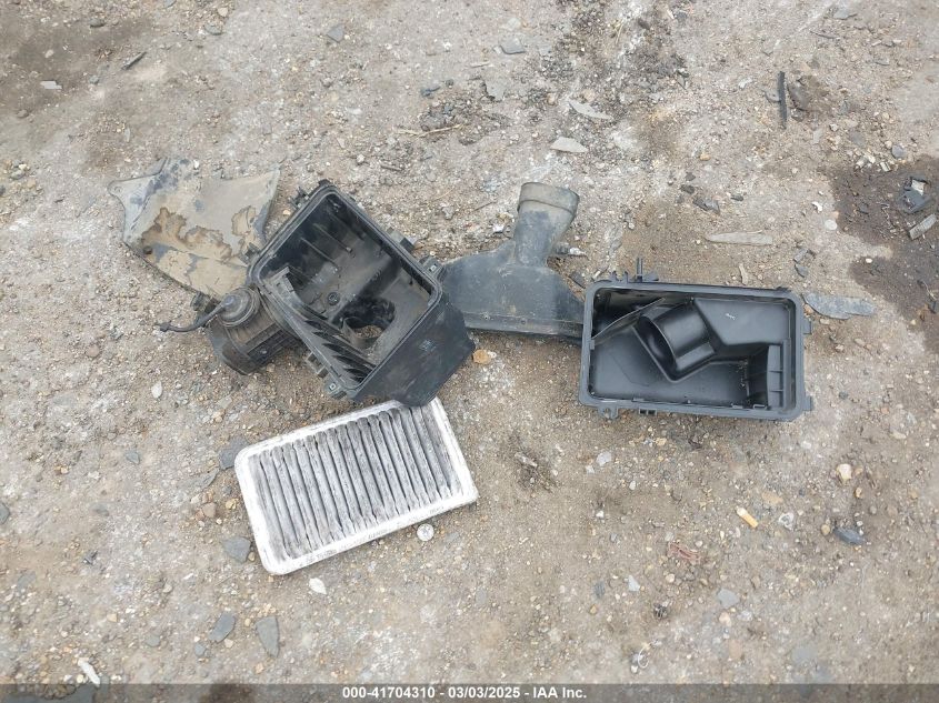 2003 Toyota Camry Le V6 VIN: 4T1BF32K53U056029 Lot: 41704310