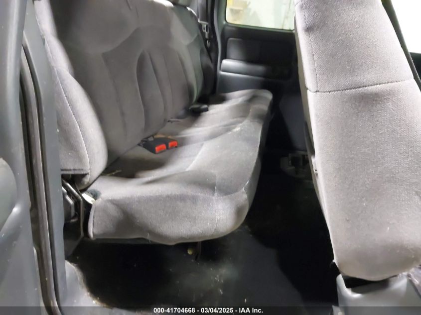 2002 GMC Sierra 2500Hd Sle VIN: 1GTHK29U92E215803 Lot: 41704668