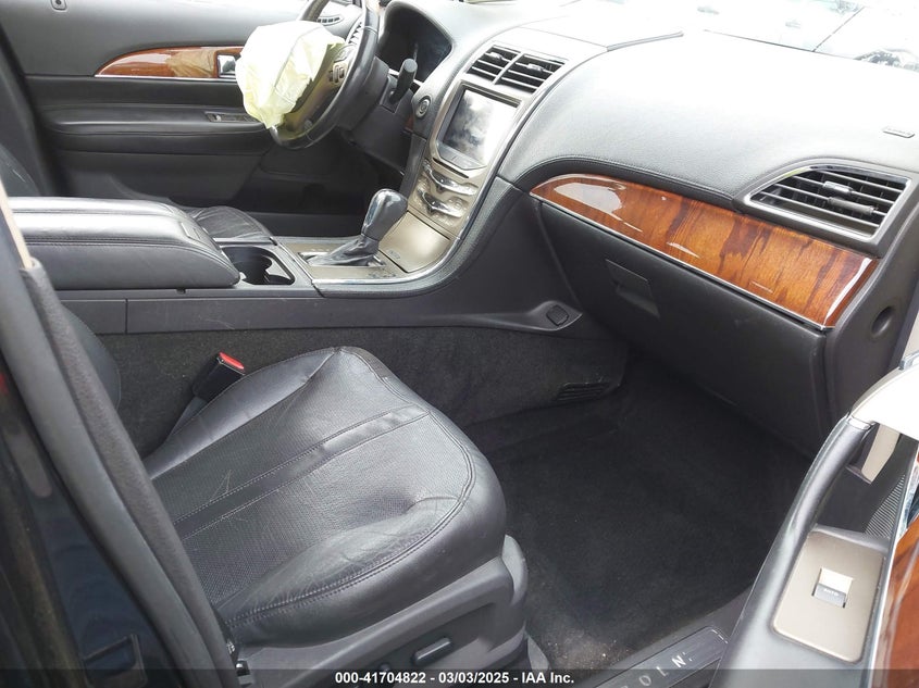 2011 LINCOLN MKX VIN: 2LMDJ6JK1BBJ23423