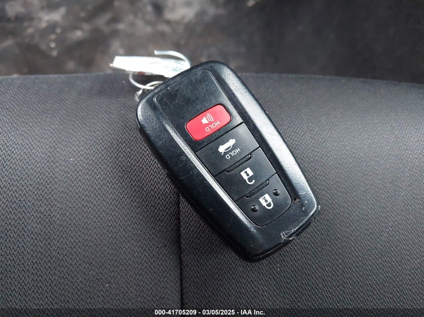 2020 TOYOTA CAMRY LE - 4T1L11AK7LU883202