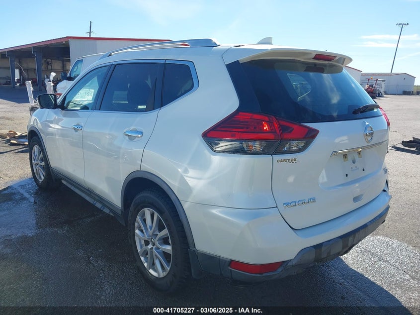 2017 NISSAN ROGUE SV - KNMAT2MT8HP608721