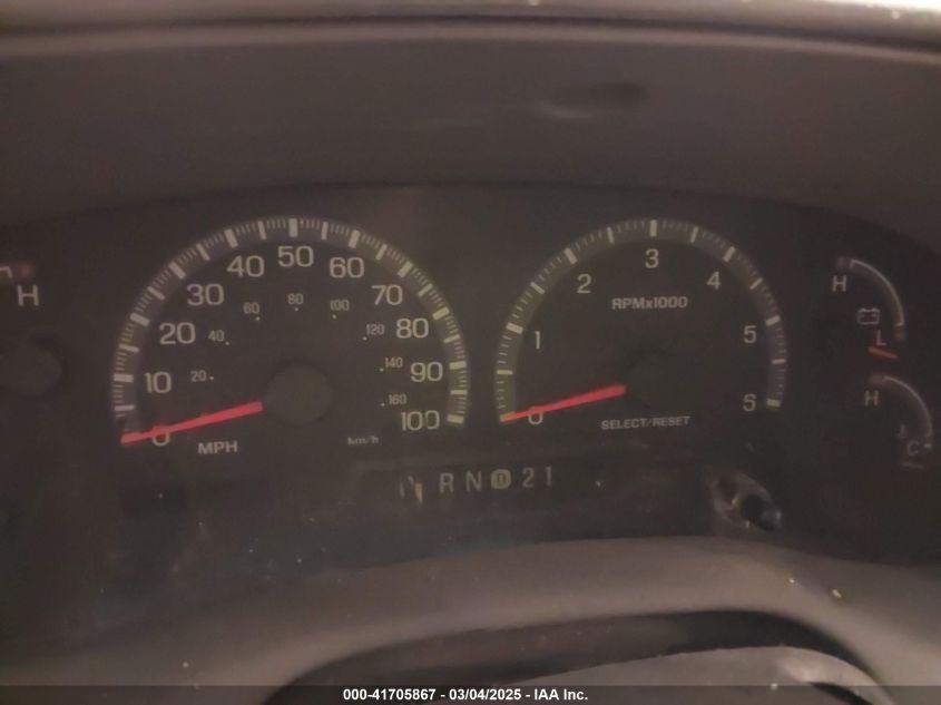 2002 Ford Expedition Xlt VIN: 1FMRU15L22LA35267 Lot: 41705867