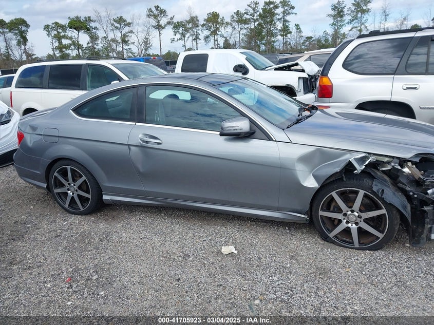 2015 MERCEDES-BENZ C 350 SPORT - WDDGJ5HB7FG366932