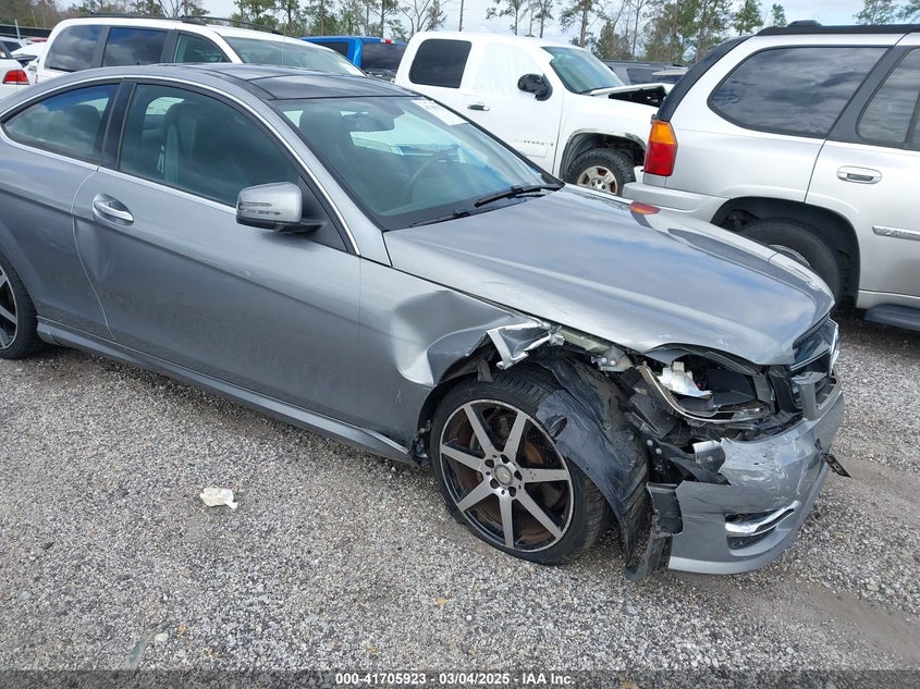 2015 MERCEDES-BENZ C 350 SPORT - WDDGJ5HB7FG366932