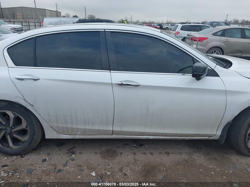 2016 HONDA ACCORD VIN: 1HGCR2F81GA056658