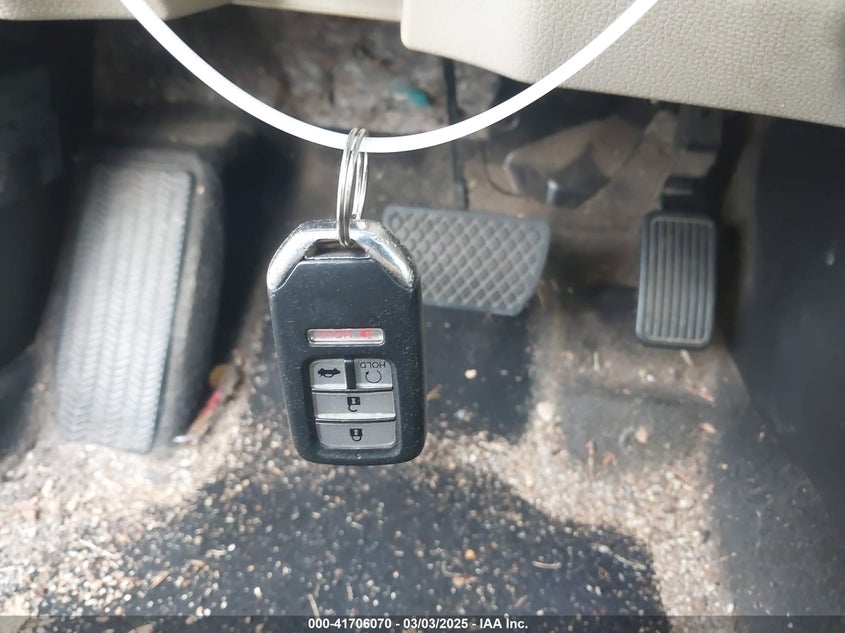 2016 HONDA ACCORD VIN: 1HGCR2F81GA056658