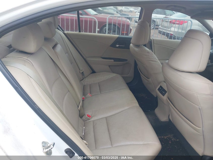 2016 HONDA ACCORD VIN: 1HGCR2F81GA056658