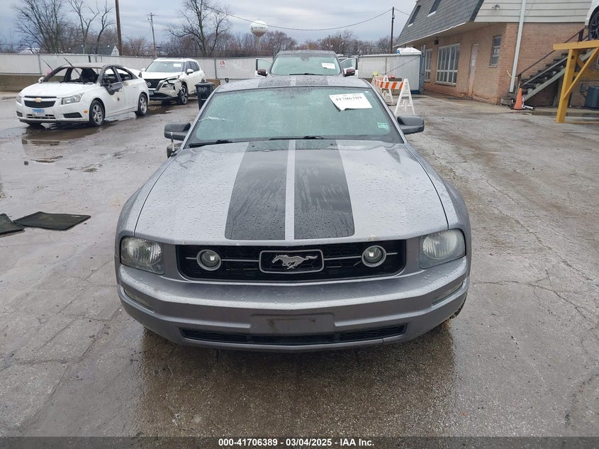 2007 FORD MUSTANG VIN: 1ZVFT80N975358526