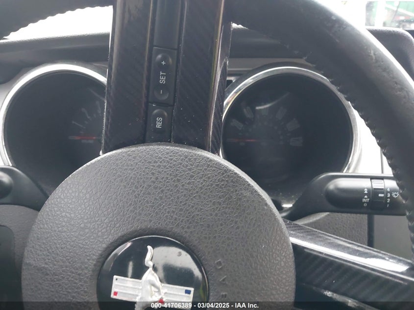2007 FORD MUSTANG VIN: 1ZVFT80N975358526