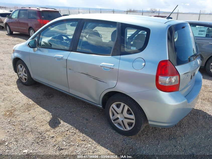 2007 HONDA FIT VIN: JHMGD38417S026289
