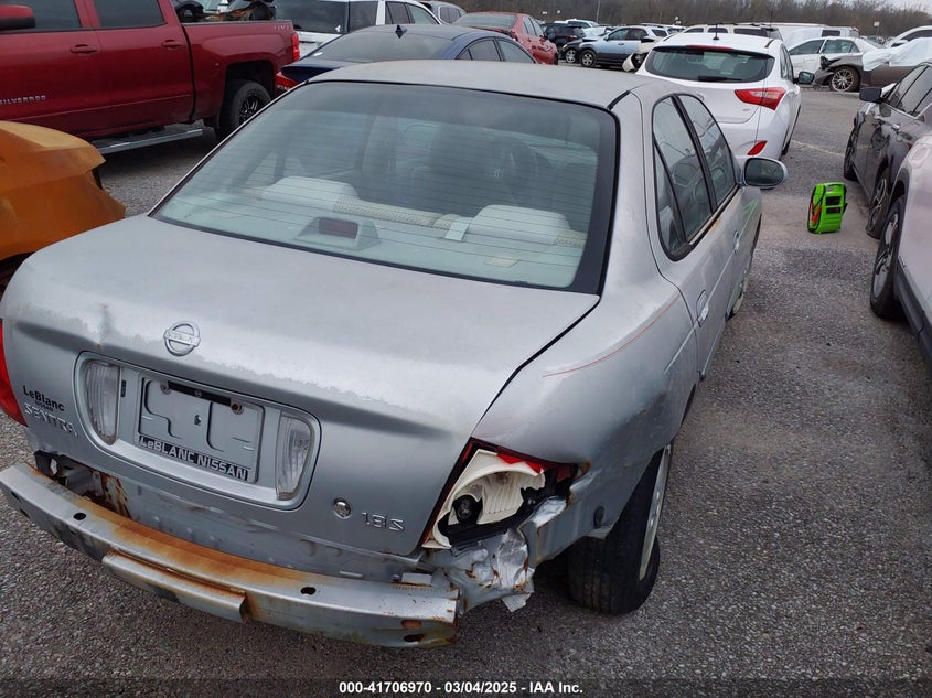 3N1CB51DX4L860294 2004 NISSAN SENTRA photo no. 4