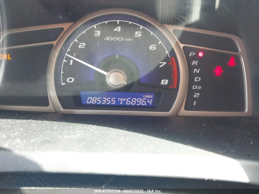 2008 HONDA CIVIC VIN: 2HGFA165X8H330432